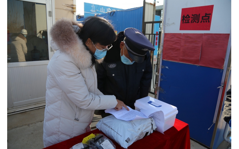 筑牢防疫线——复工中“梦想小镇”工地抓好防疫培训