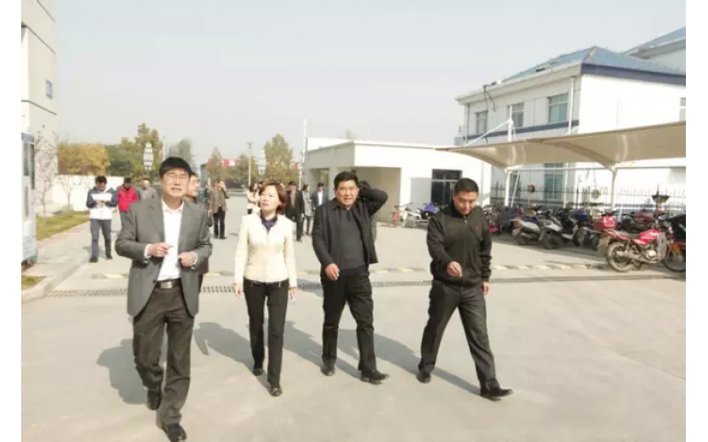 淄博市经济和信息化委员会工会主席范继英一行莅临方达电商园参观考察